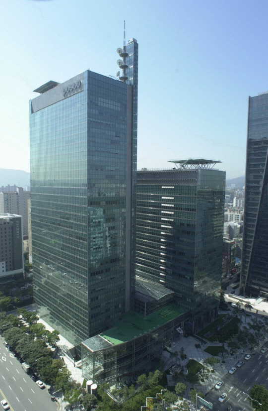 서울 포스코센터. <포스코 제공>